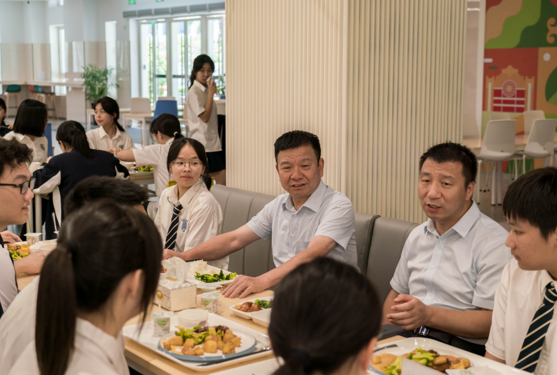 6382345925614725071054419