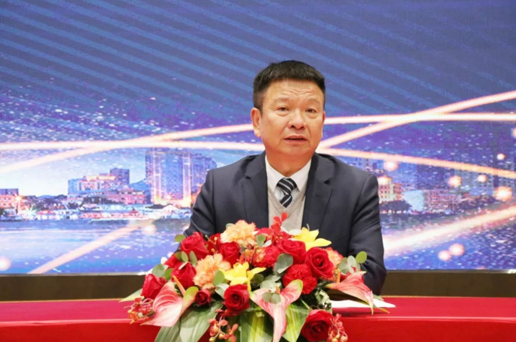 6384240374034257747991047