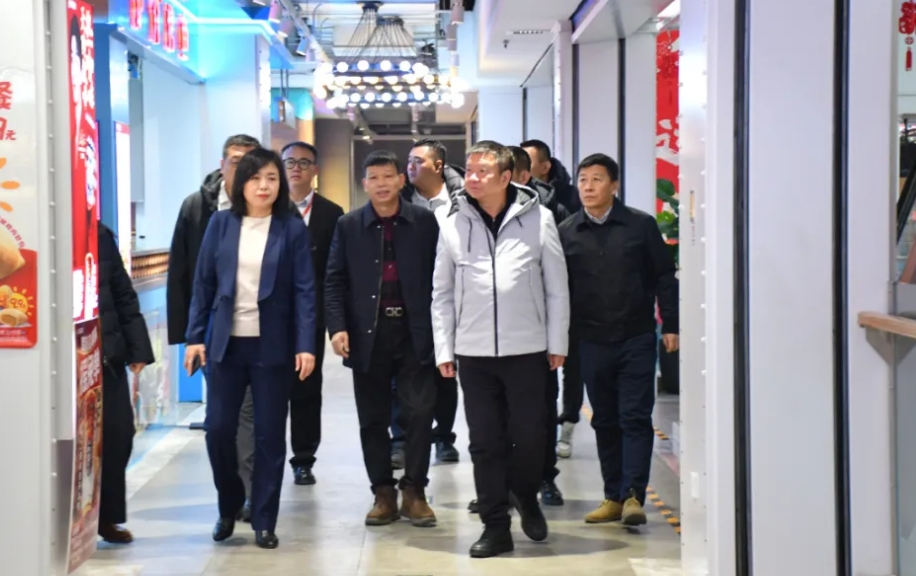 6387515130334376971342773